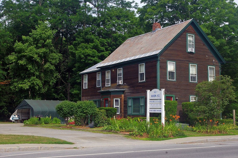 Wellmaintained historical building in excellent condition 63 Main St